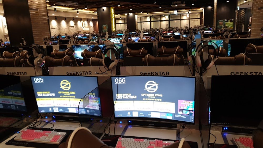 Gaming Destinations : PC Bangs - The Heartbeat of Korean Gaming in Seoul